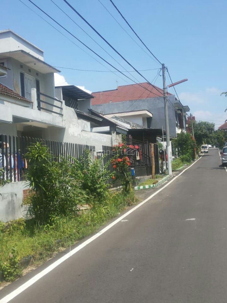 Rumah 1,5 Lantai dalam Hunian Asri dan Strategis di Kota Malang, Sukun