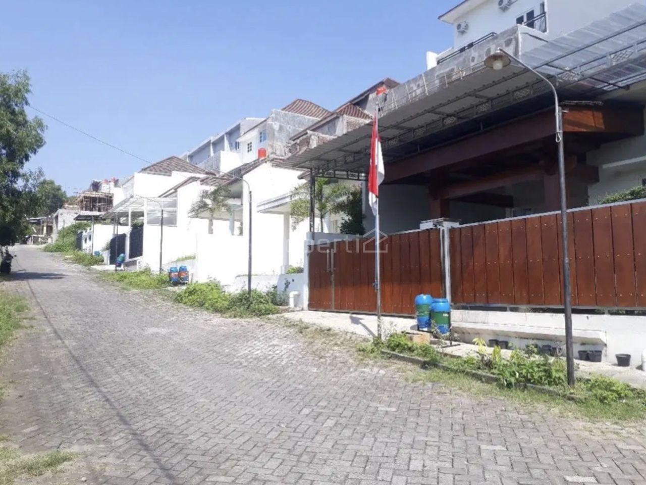 Minimalist House at Alamanda Residence, Semarang City, Jawa Tengah