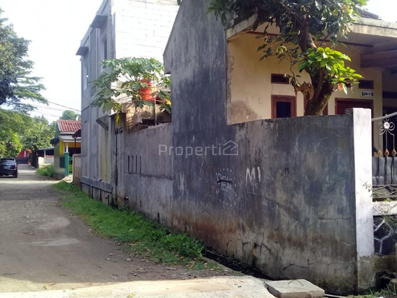 Rumah Sederhana Minimalis dalam Kompleks di Kota Bogor, Tanah Sereal