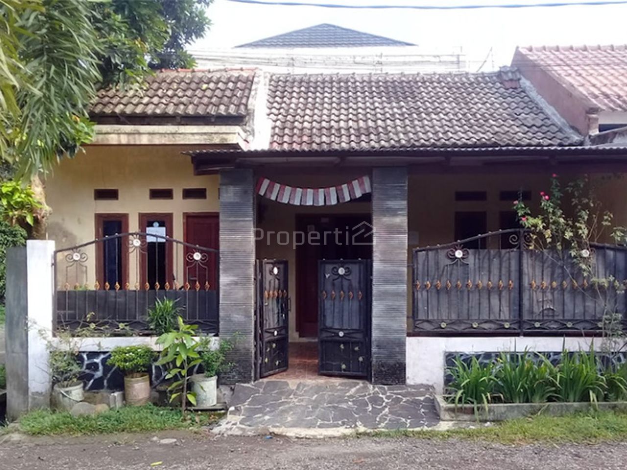 Rumah Sederhana Minimalis dalam Kompleks di Kota Bogor, Jawa Barat