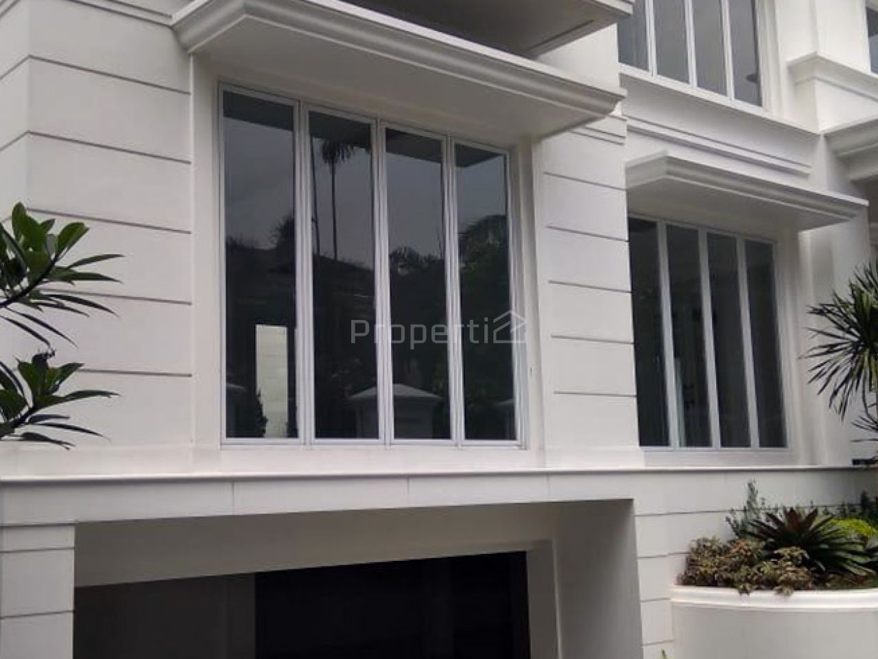 New Super Luxury House with Hook Position in Pondok Indah, DKI Jakarta