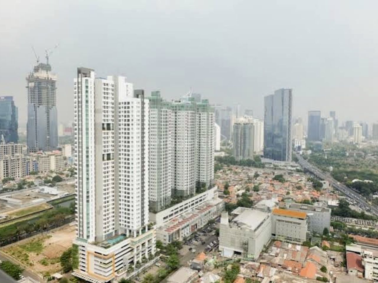 Unit Apartemen 1BR di Cosmo Terrace, Lantai 35, DKI Jakarta
