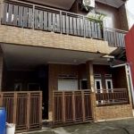 Rumah 3 Lantai di Perumahan Anisah, Kota Depok